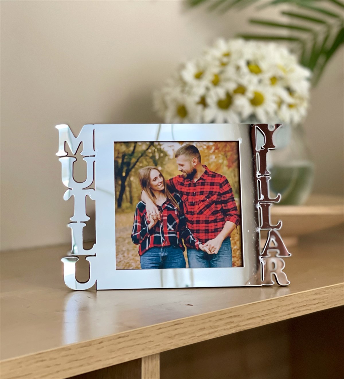 Kişiye Özel Fotoğraflı Mutlu Yıllar Mdf Çerçeve GümüşGiftmodaGmfc100017