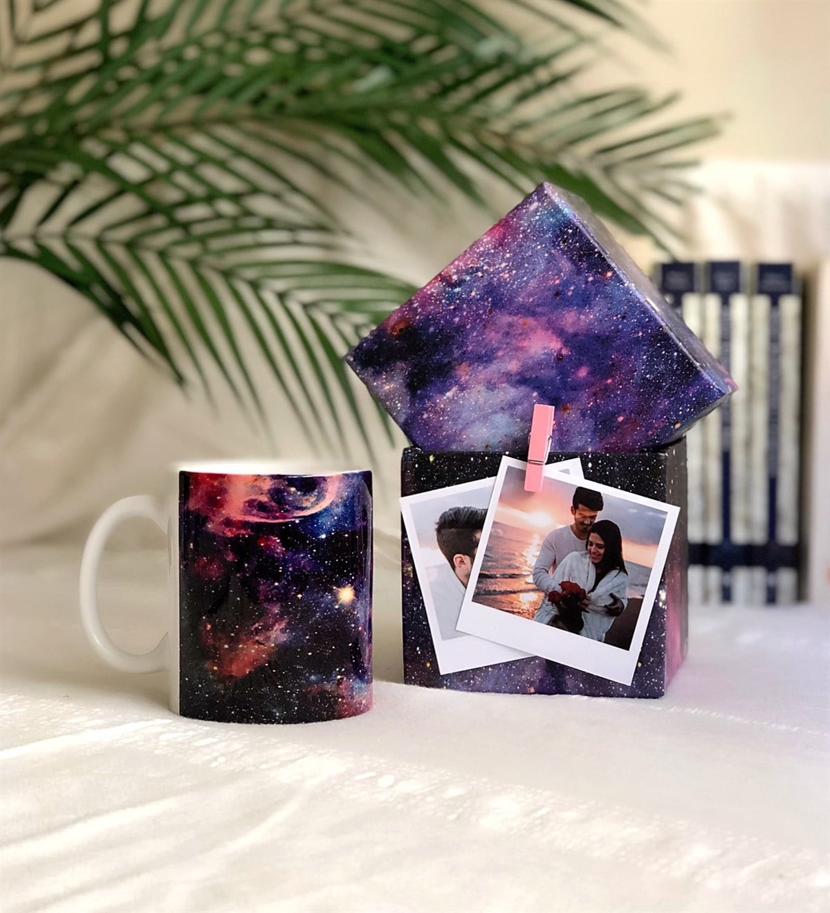 Fotoğraflı Kişiye Özel Kutulu Nebula  Space Tasarımlı KupaGiftmodakisiye-ozel-nebula-space-kupa-foto