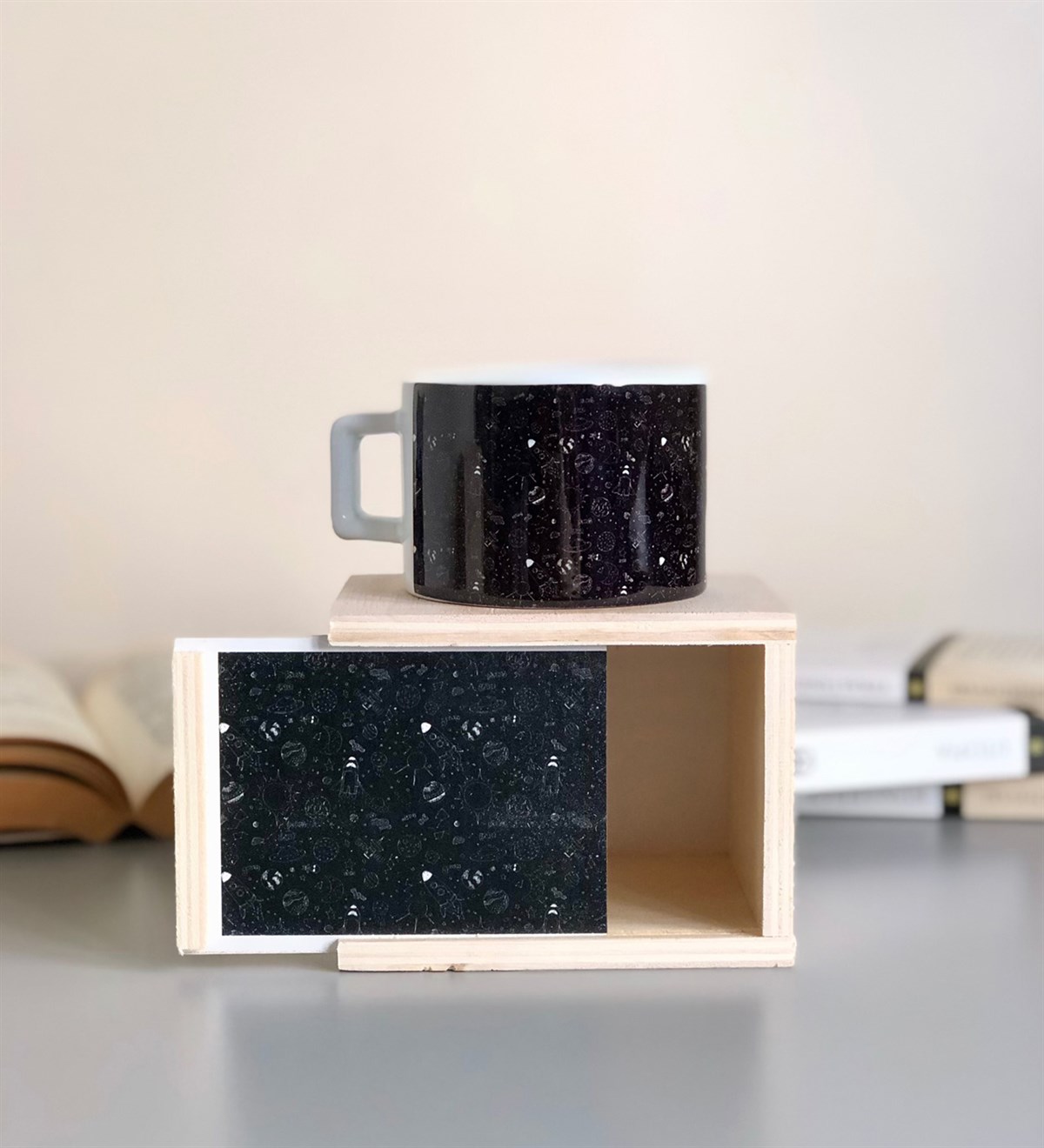 Galaxy Tasarımlı Kutulu KupaGiftmodaGalaxy-Kutulu-Kupa