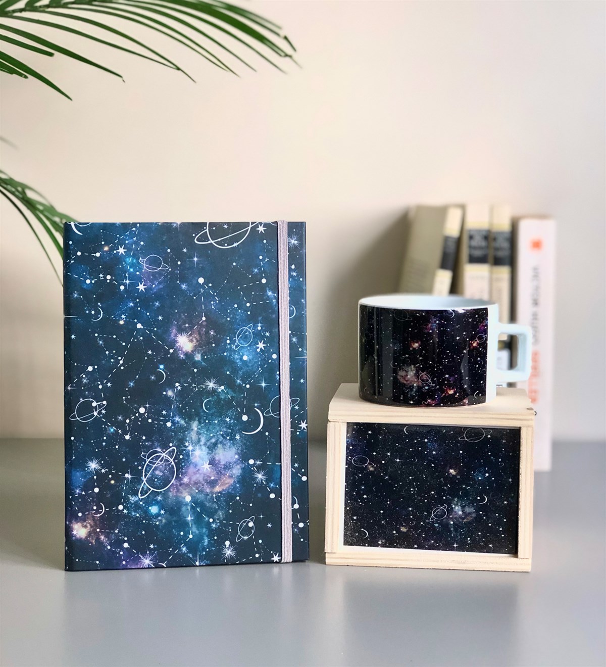 Gökyüzü Tasarımlı Defter Ve Kutulu Kupa SetGiftmodaGökyüzü-Defter-Kutulu-Kupa