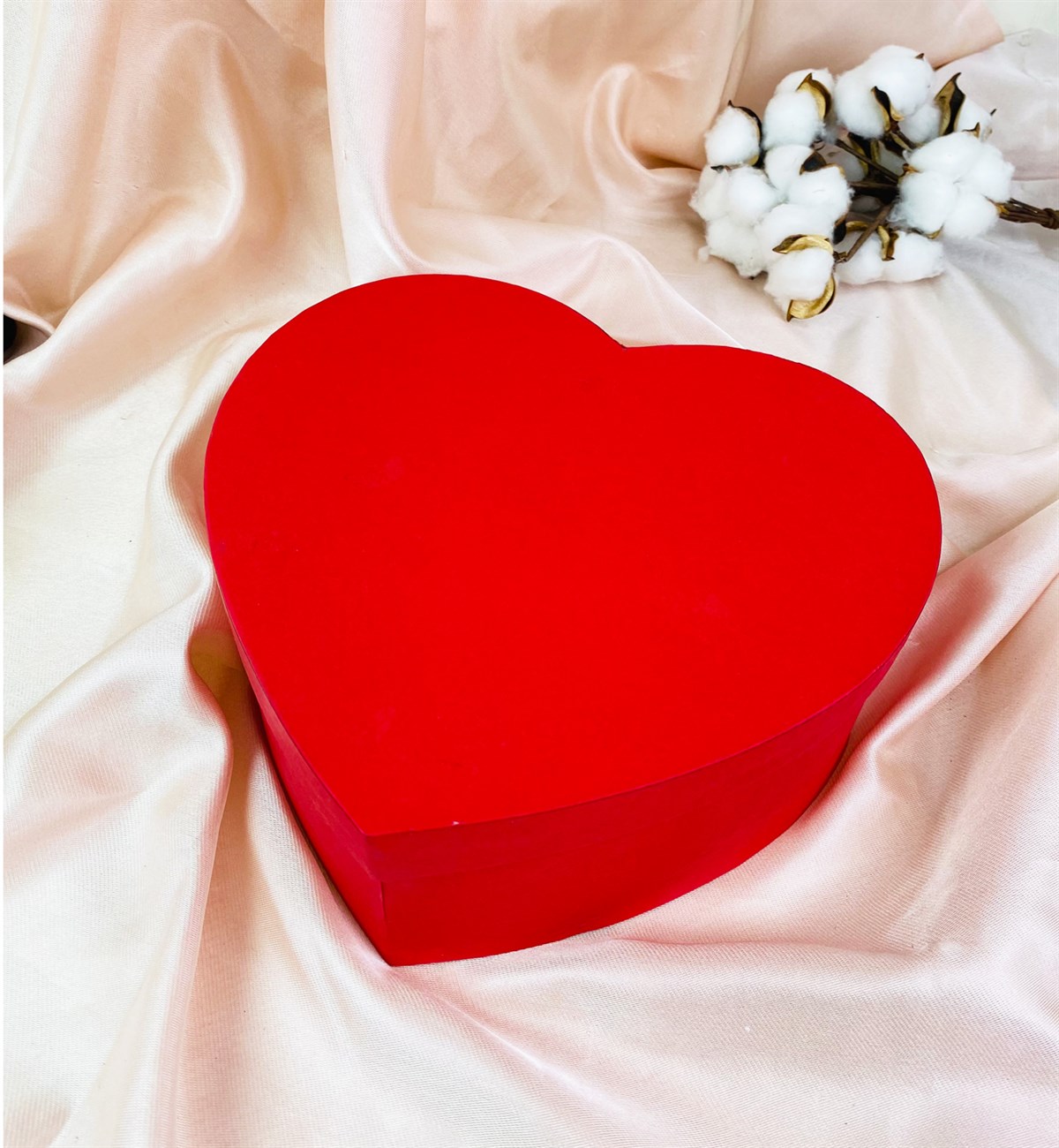 Kalp Tasarımlı Hediye KutusugiftmodaGmhk10035