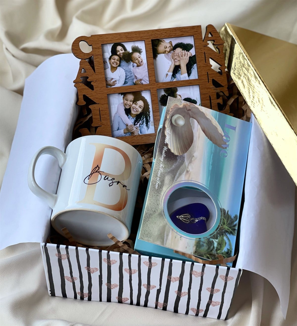 Kişiye Özel Ahşap Canım Annem Çerçeve İnci Kolye Ve Kupa Anneye Hediye SetigiftmodaGmhs100597