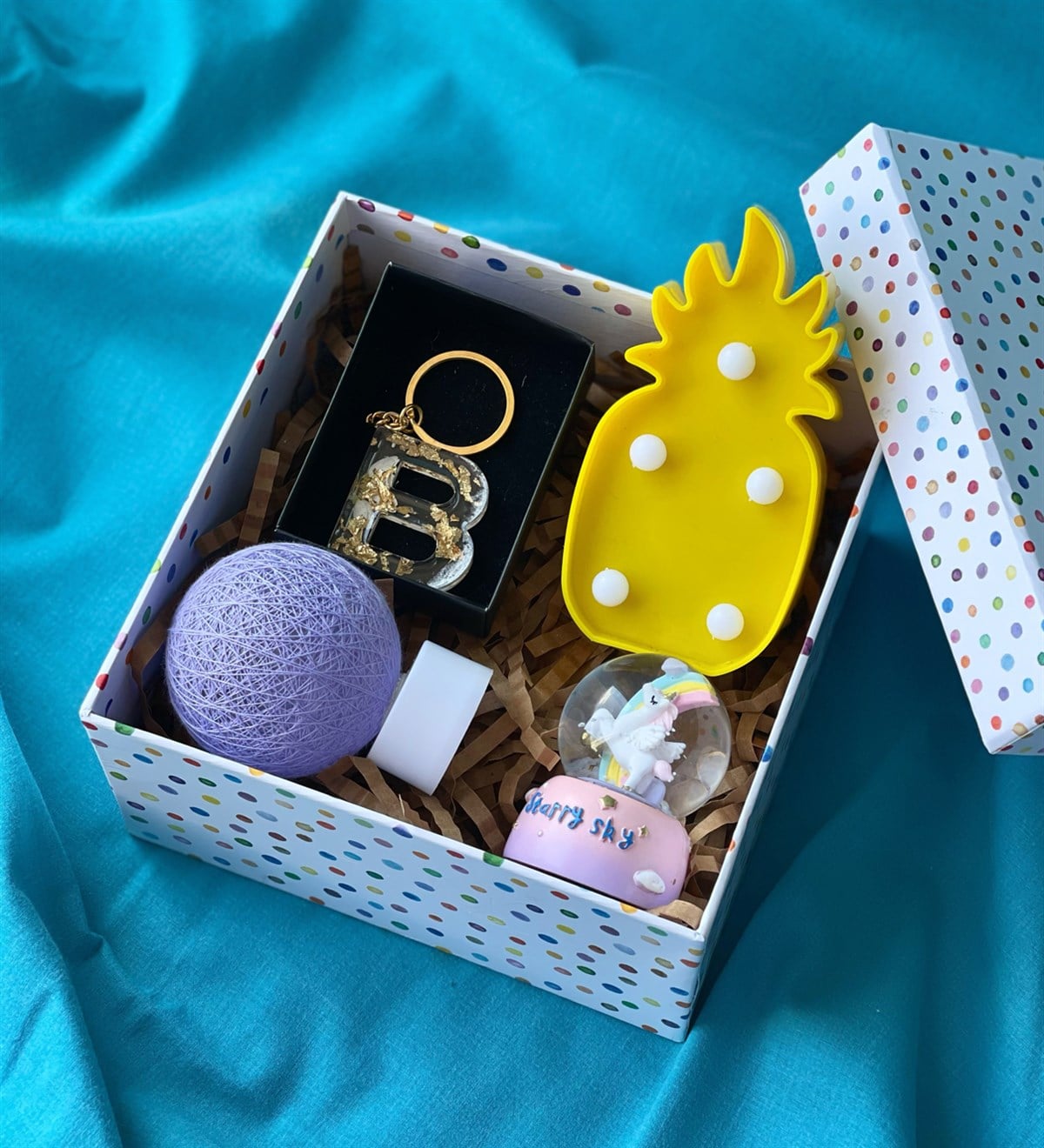 Özel Kutulu Epoksi Anahtarlık Ananas Lamba Mini Unicorn Starry Sky Kar Küresi Ve Hasır Lamba SetgiftmodaGmhs100666