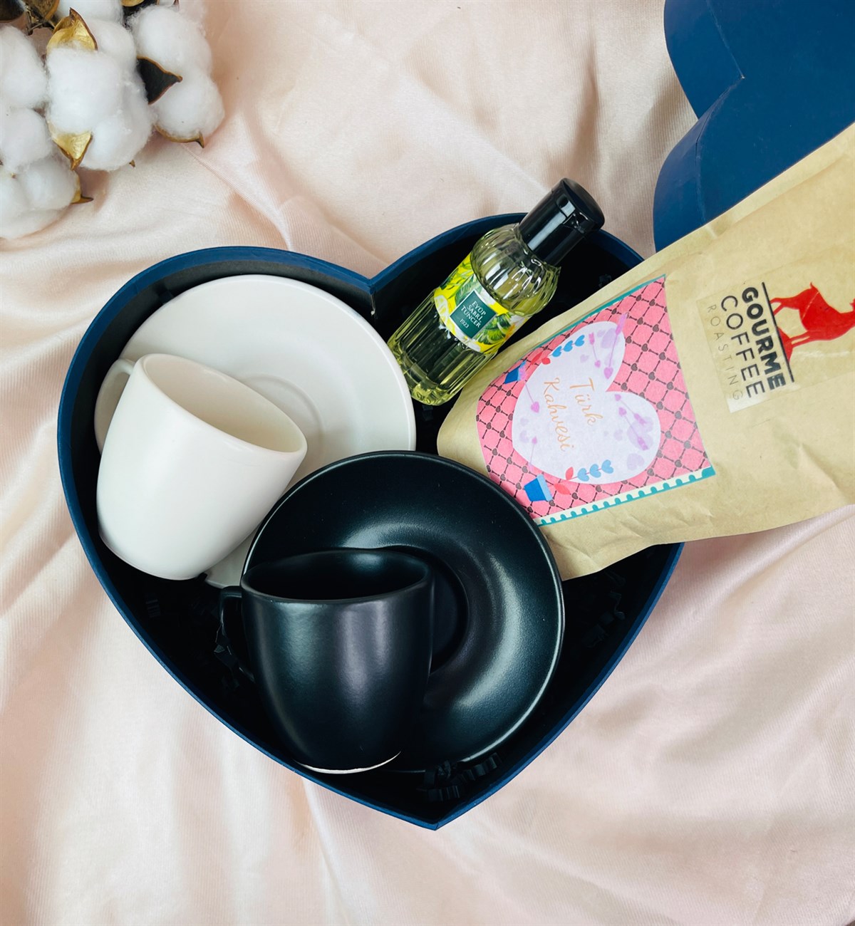 Özel Kalp Kutulu Türk Kahvesi Sevgiliye Hediye Setigiftmoda Gmhs101441