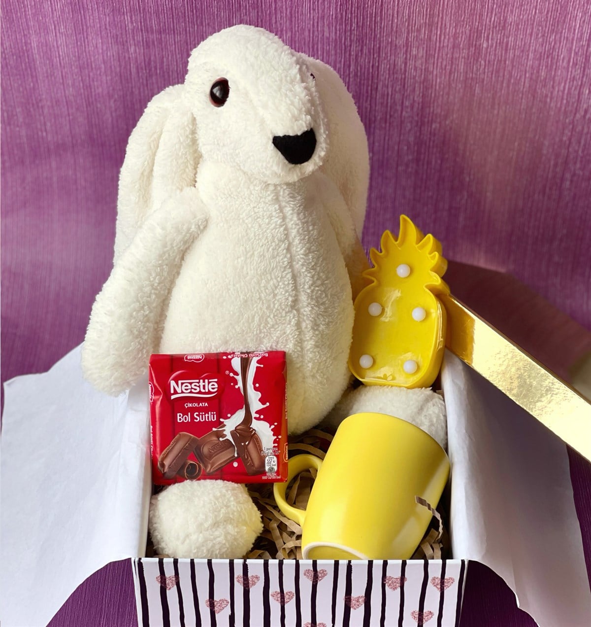 Sarı Bulut Kupa Sevimli Beyaz Peluş Tavşan Mini Ananas Lamba Ve Çikolata Set giftmodaGmhs100782