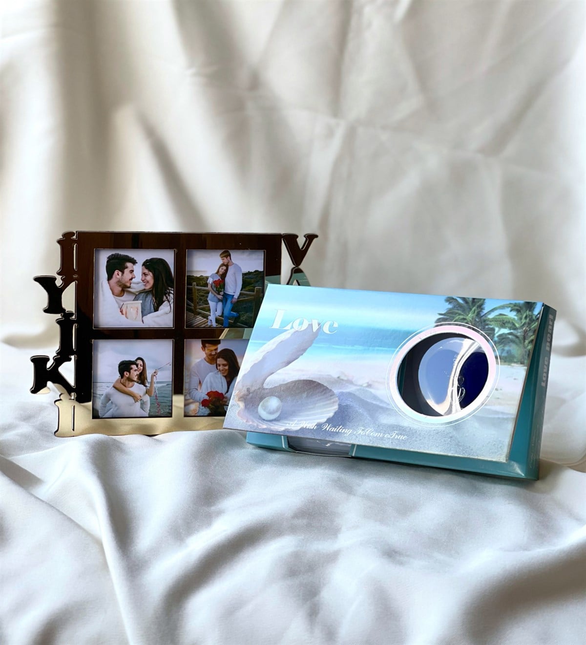 Gold İyiki Varsın Çeçeve Ve İnci Kolye Hediye SetiGiftmodaGmhs100693