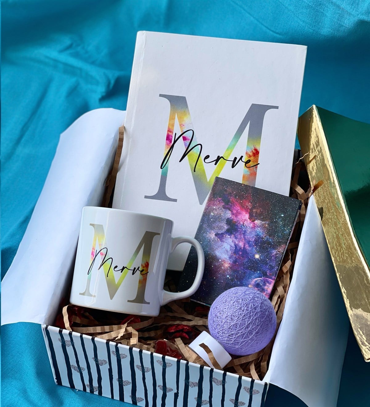 Kişiye Özel Harfli Ajanda Kupa Space Mini Albüm Ve Mini Hasır Lamba Hediye SetigiftmodaGmhs100647