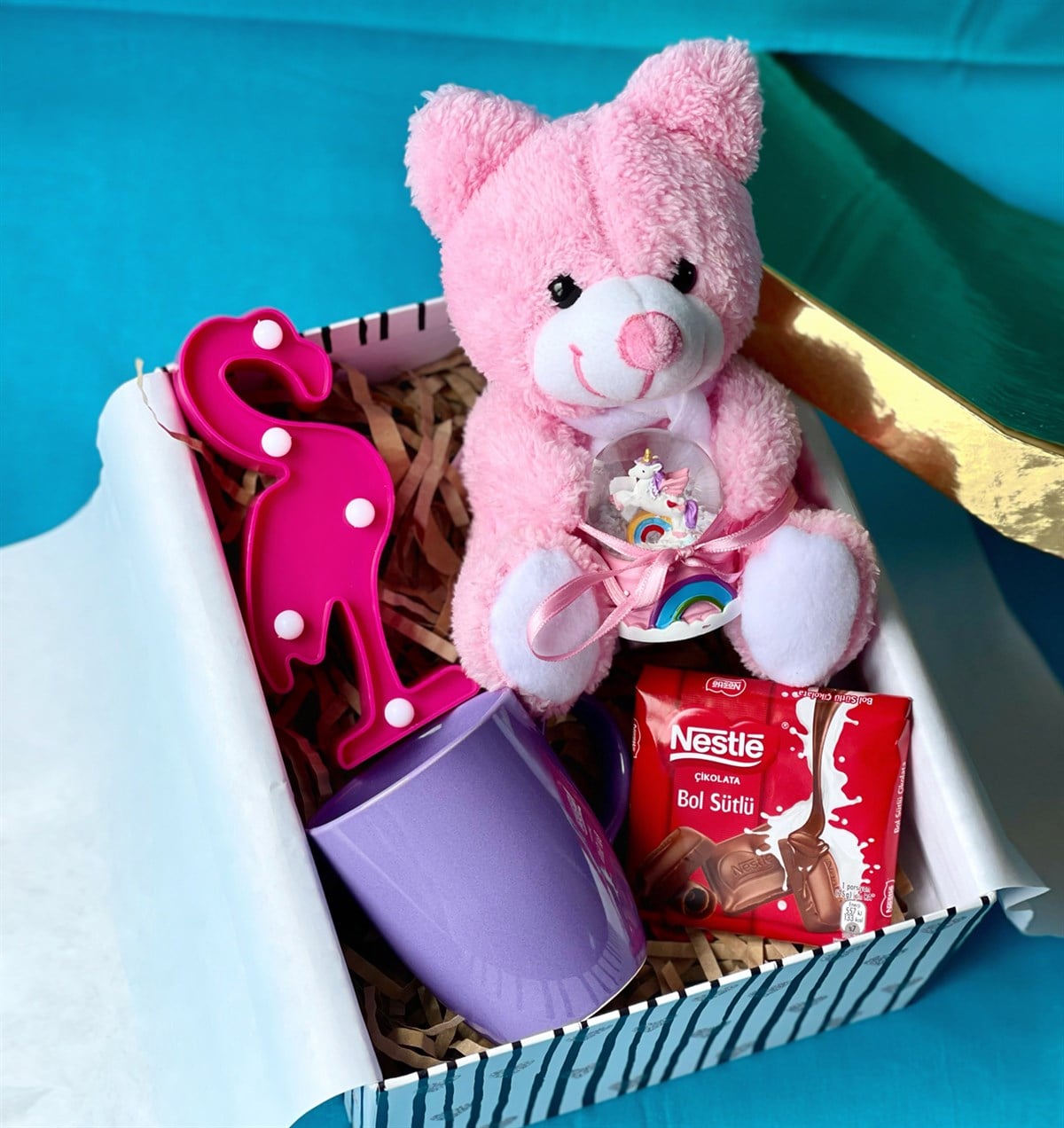 Pembe Peluş Ayıcık Flamingo Lamba Mavi Bulut Kupa Çikolata Ve Mini Unicorn Gökkuşağı Kar Küresi SetgiftmodaGmhs100761
