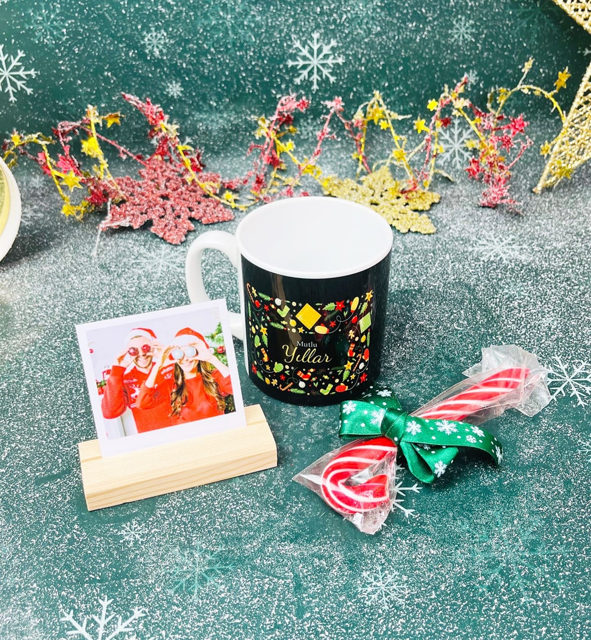 Mutlu Yıllar Tasarımlı Baston Şekerli Yılbaşı Hediye SetigiftmodaGmhs101347