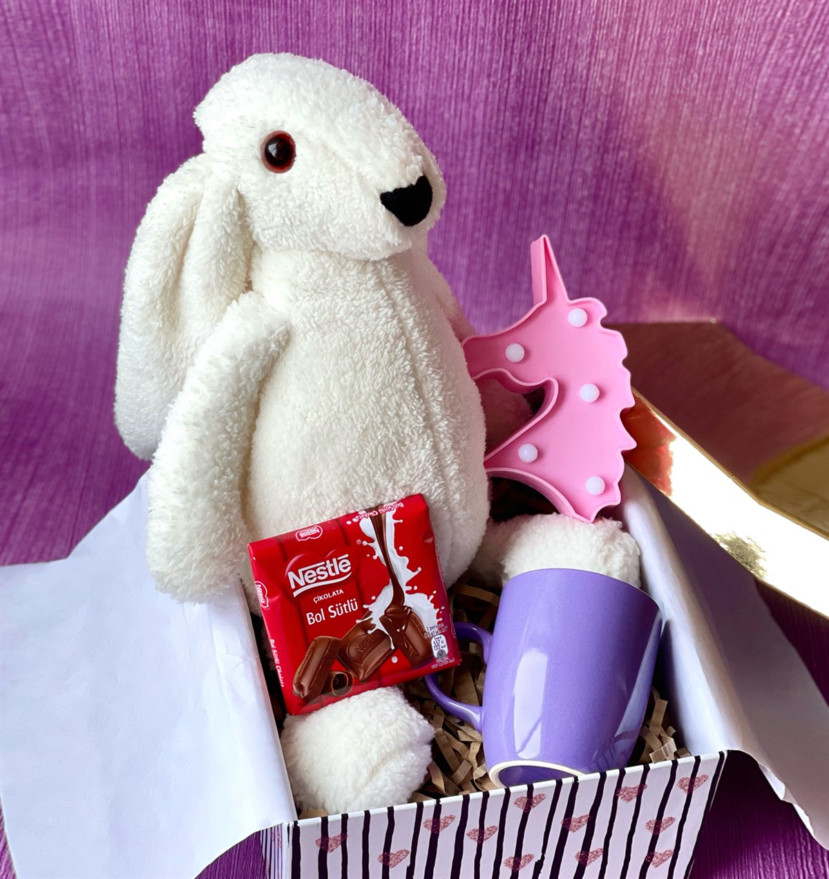 Mor Bulut Kupa Sevimli Beyaz Peluş Tavşan Mini Unicorn Lamba Ve Çikolata Set giftmodaGmhs100784