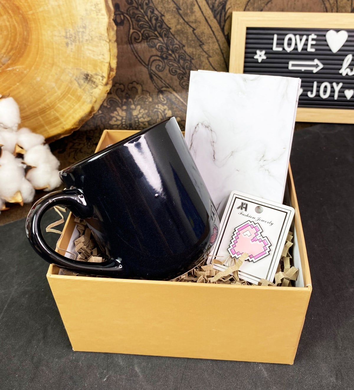 Beyaz Mermer Tasarımlı Mini Albüm Siyah Bulut Kupa Ve Rozet Mini Hediye SetigiftmodaGmhs100913