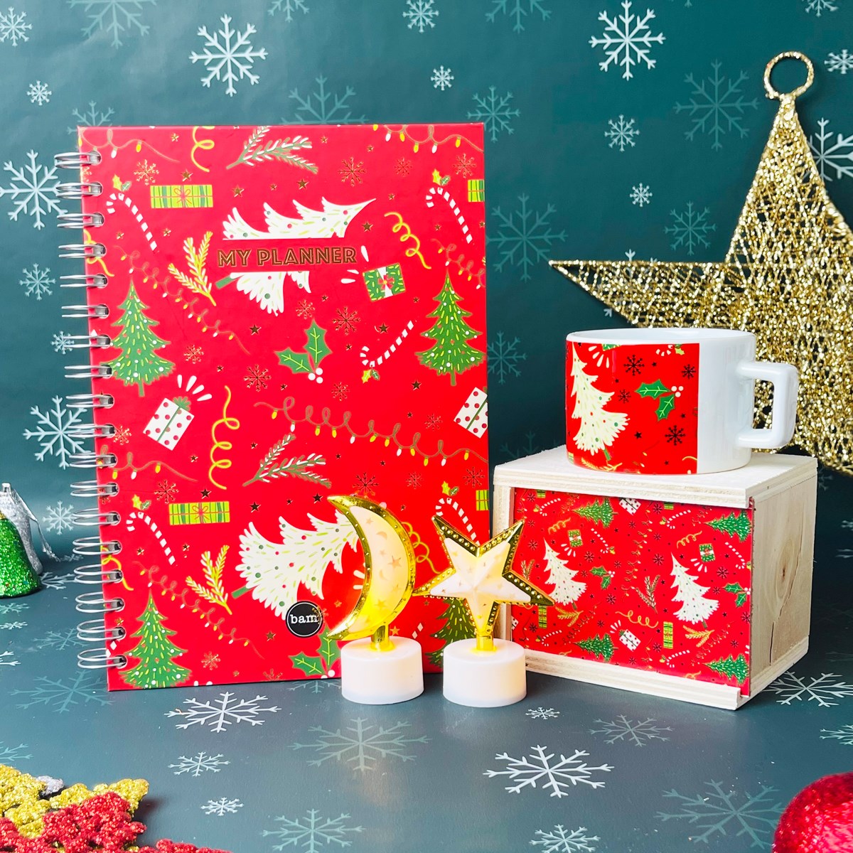 Kırmızı Noel Tasarımlı Konuşan Ajanda Kutulu Kupa Ve Ayyıldız Lamba Set giftmodaGmhs101261