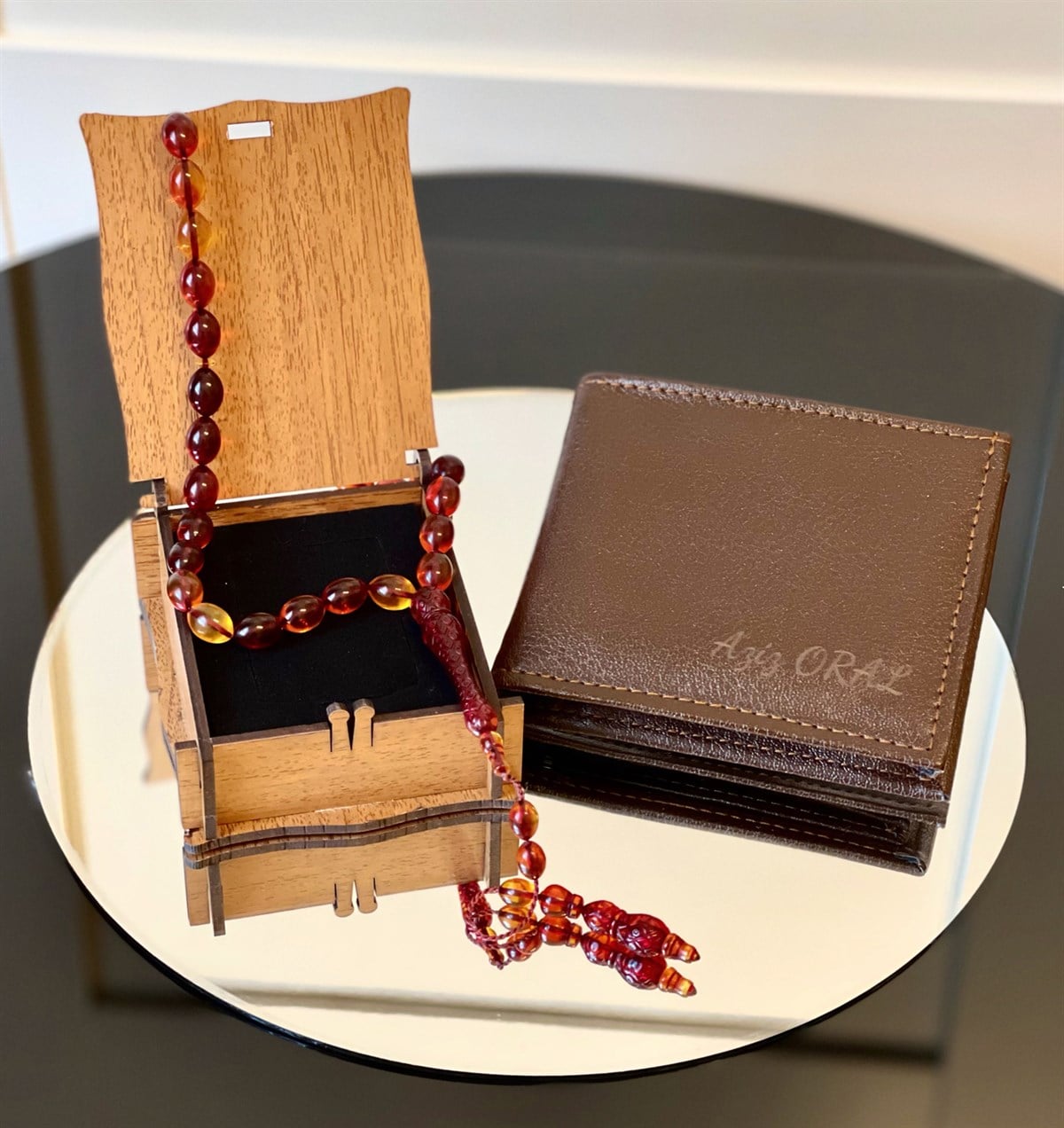  Kişiye Özel İsimli Kahverengi Cüzdan Ve Özel Kutulu Ateş Rengi Tesbih Erkeklere Özel Hediye SetiGiftmodaGmhs100790
