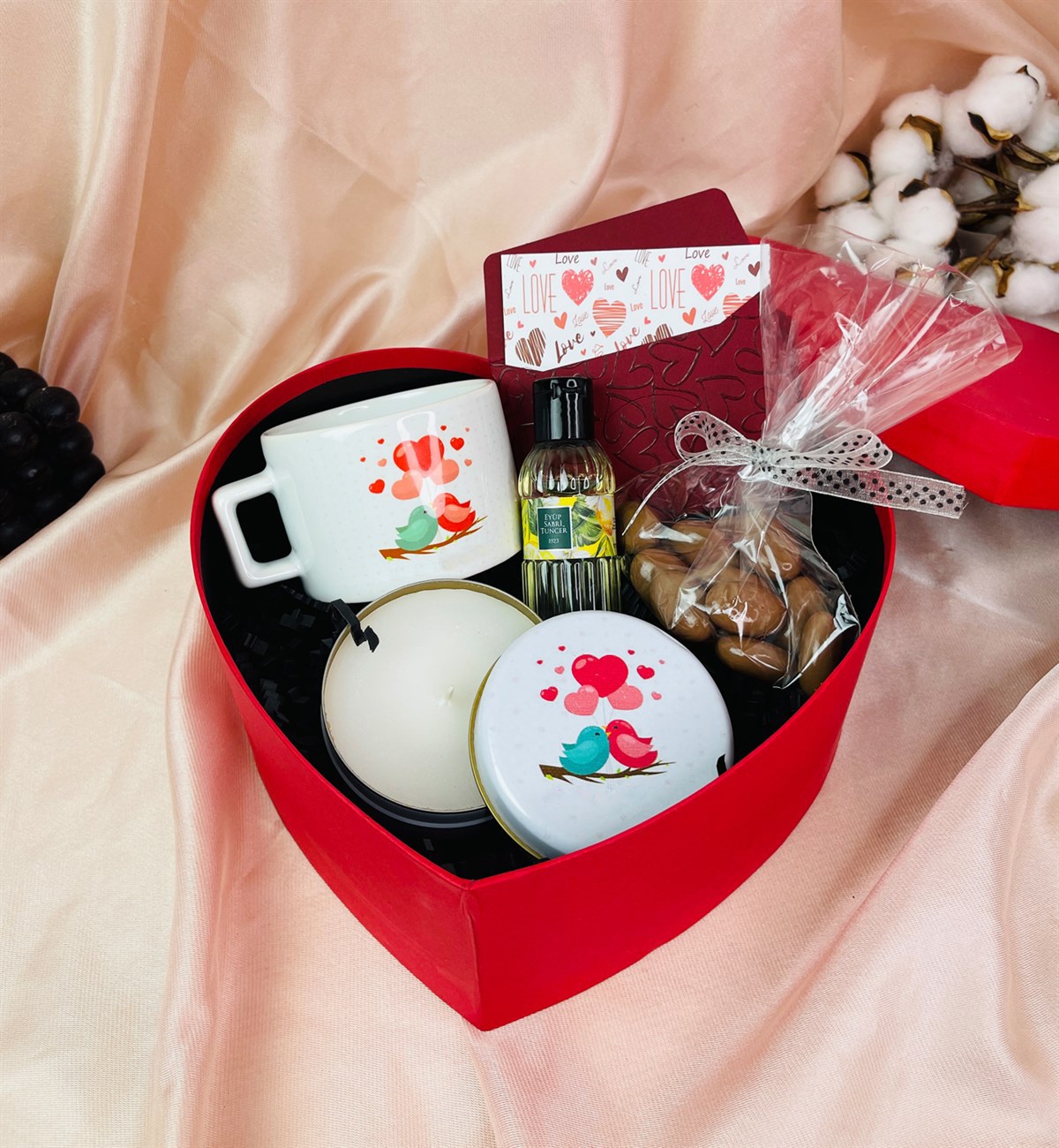 Sevgili Kuşlar Tasarımlı Sevgiliye Hediye SetigiftmodaGmhs101484