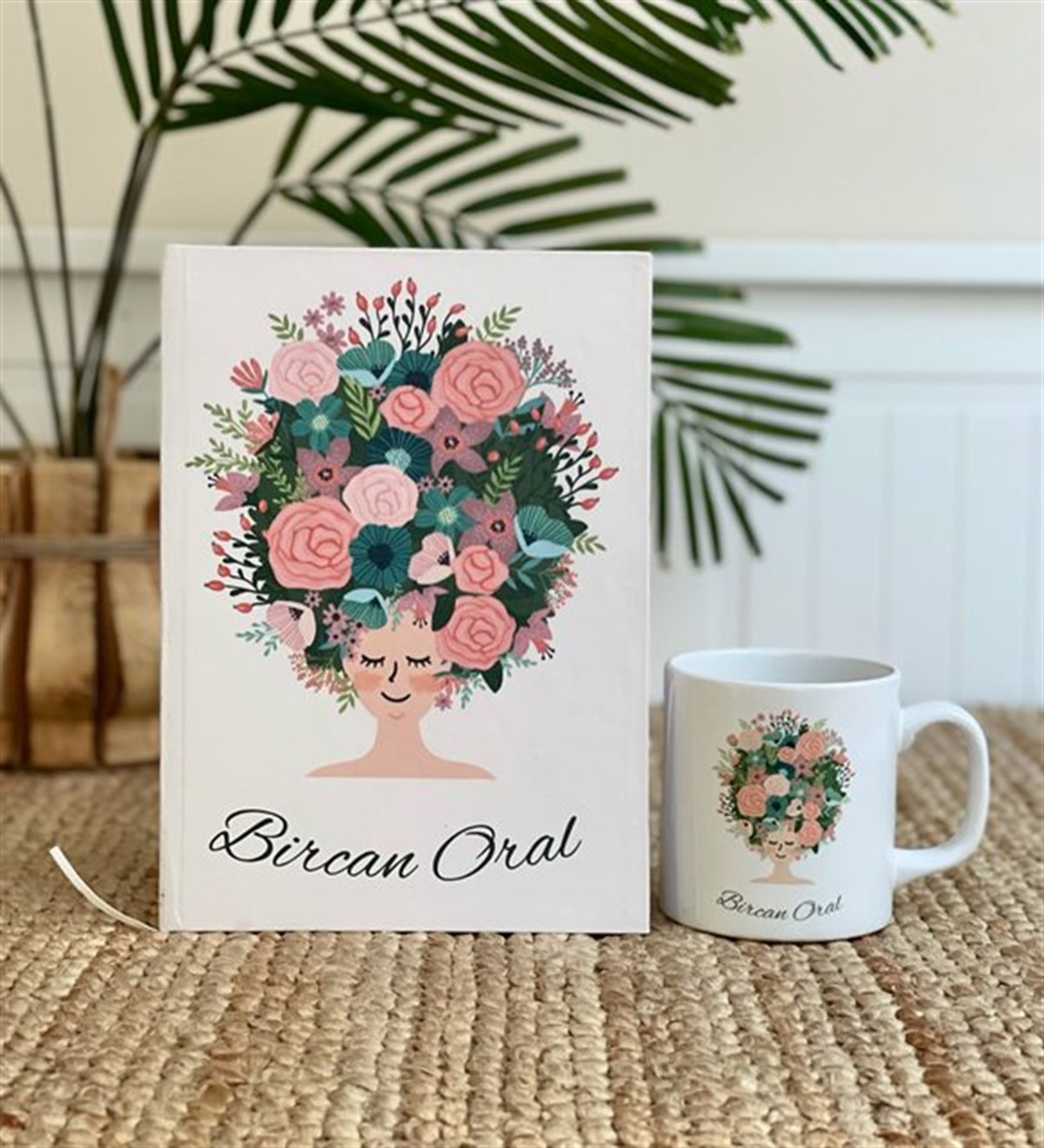 Kişiye Özel Çiçek Kadın Tasarımlı Kupa Ve Tarihsiz Ajandagiftmoda Gmhs100469