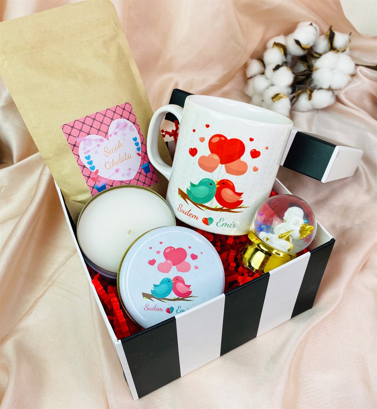 Kişiye Özel Sevgili Kuşlar Tasarımlı Mum Ve Altınyaldızlı Melek Kar küresi SetgiftmodaGmhs101450