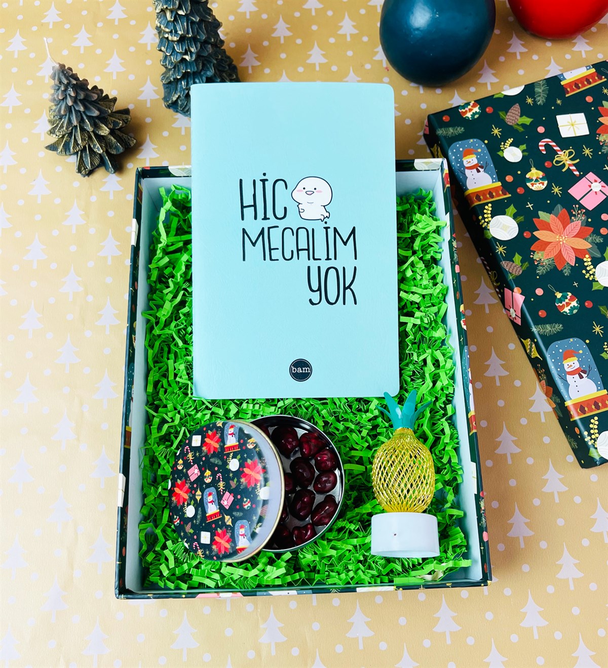 Hiç Mecalim Yok Drajeli Kırmızı Yılbaşı Hediye SetigiftmodaGmhs101852