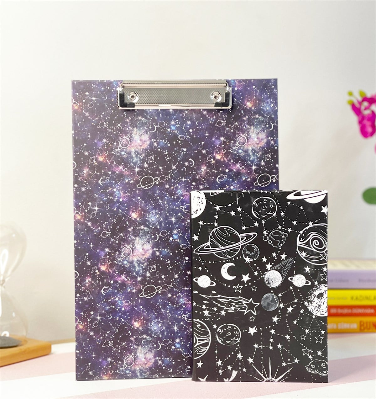 Gökyüzü Tasarımlı Sekreterlik Ve Saturn Ay Yıldız Lastikli Defter SetgiftmodaGmhs101197