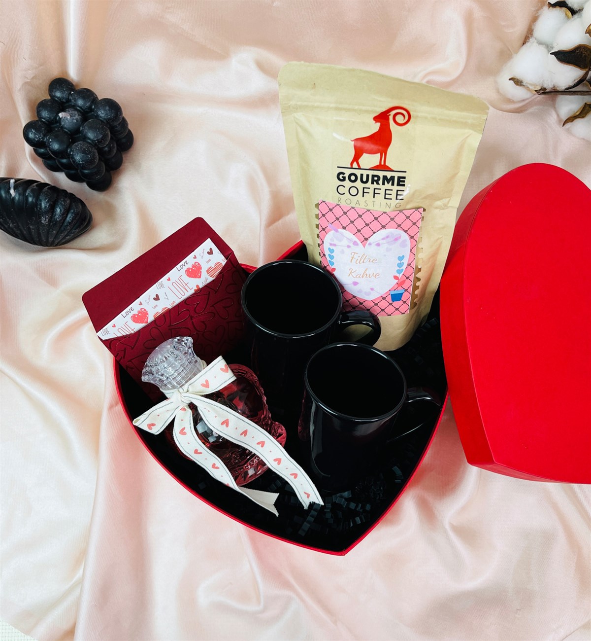 Özel Kalp Kutulu Filtre Kahve Japon Kiraz Çiçeği Esanslı Kolanya Sevgiliye Hediye SetigiftmodaGmhs101447