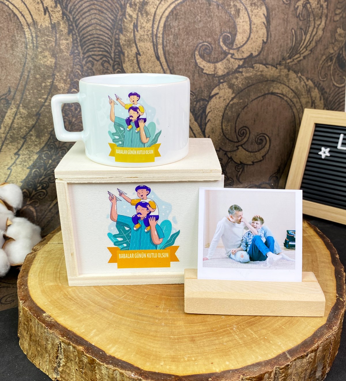 Babalar Günü Tasarımlı Kutulu Kupa Ve Ahşap Fotoğraf Tutucu SetgiftmodaGmhs101739
