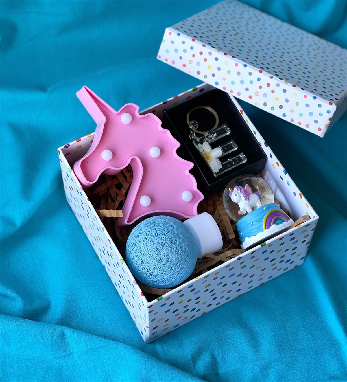 Özel Kutulu Epoksi Anahtarlık Unicorn Lamba Mini Unicorn Gökkuşağı Kar Küresi Ve Hasır Lamba SetgiftmodaGmhs100670
