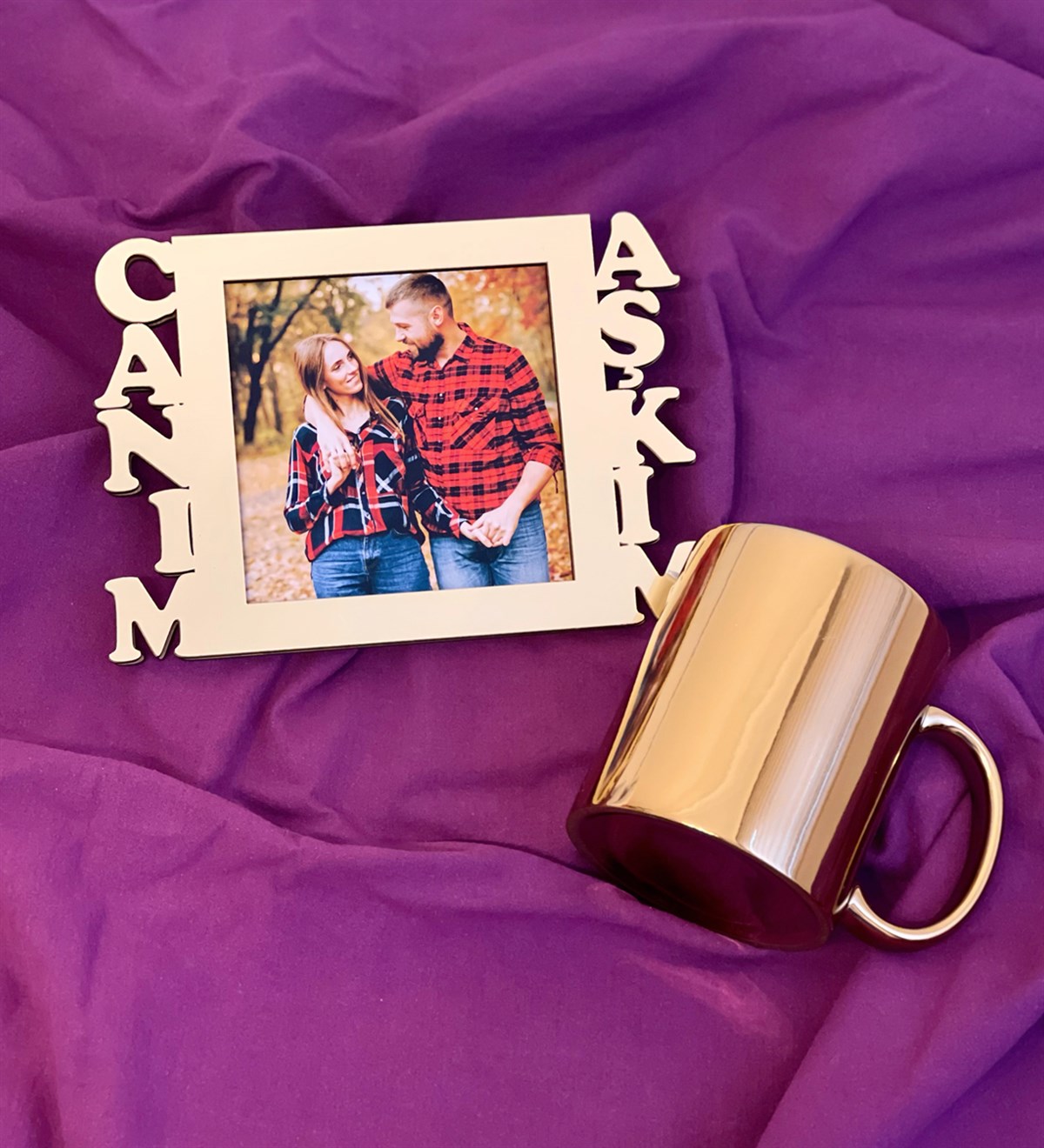 Canım Aşkım Fotoğraf Standlı Mdf Gold Çerçeve Ve Gold Kupa SetgiftmodaGmhs100543-Gmfc100050-Gmkp100158