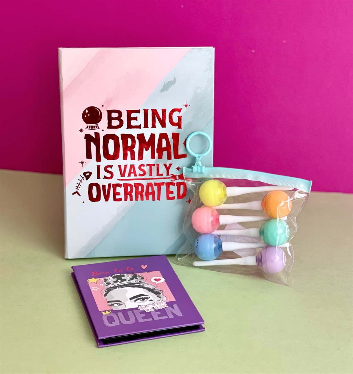 Being Normal Tasarımlı Lastikli Defter Pink Queen Mini Albüm Ve Lolipop Keçeli KalemgiftmodaGmhs101161