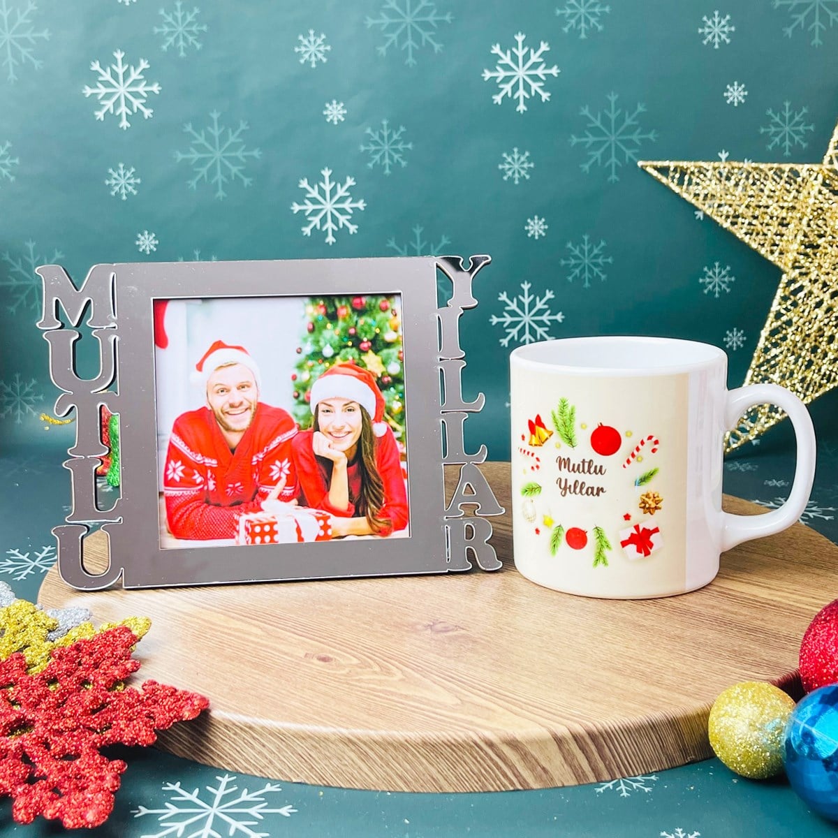 Mutlu Yıllar Fotoğraf Standlı Mdf Çerçeve Gümüş Ve Kupa Hediye SetigiftmodaGmhs101338