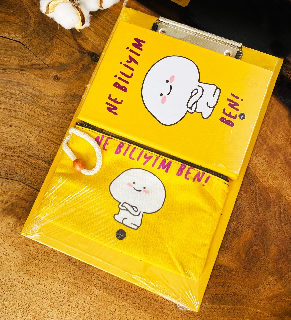 Ne Biliyim Ben Tasarımlı Sekreterlik Defter Ve Kalemlik Kırtasiye SetigiftmodaGmhs101762