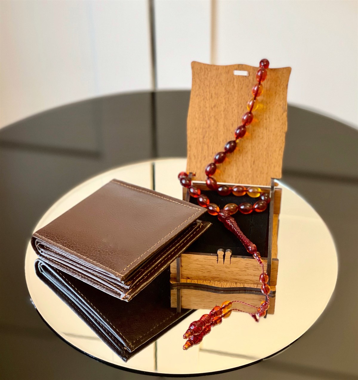 Özel Kutulu Ateş Rengi Tesbih Ve Kahverengi Cüzdan Erkeklere Özel Hediye SetiGiftmodaGmhs100793
