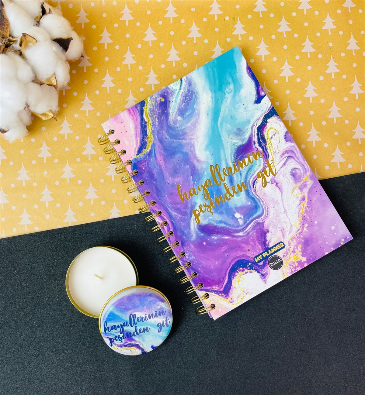 Hayallerinin Peşinden Git Tasarımlı Konuşan Ajanda Ve Kokulu Teneke Mum Hediye SetigiftmodaGmhs101390