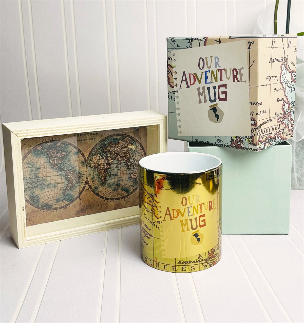 The Word Tasarımlı Ahşap Kumbara Ve Özel Kutulu Travel Gold Kupa SetgiftmodaGmhs101209