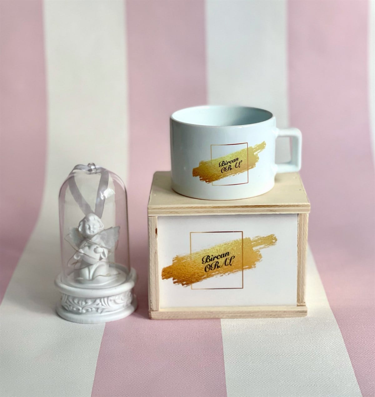 Kişiye Özel Ahşap Kutulu Kupa Ve Işıklı Melek Kalp Biblo SetGiftmodaGmhs101148