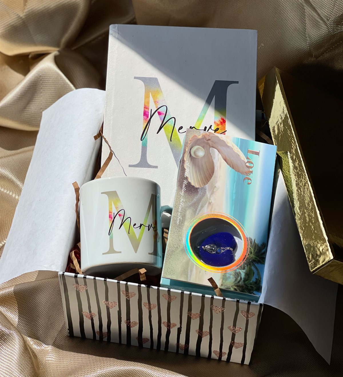 Kişiye Özel Harfli Ajanda Kupa Ve İnci Kolye Hediye SetigiftmodaGmhs100638