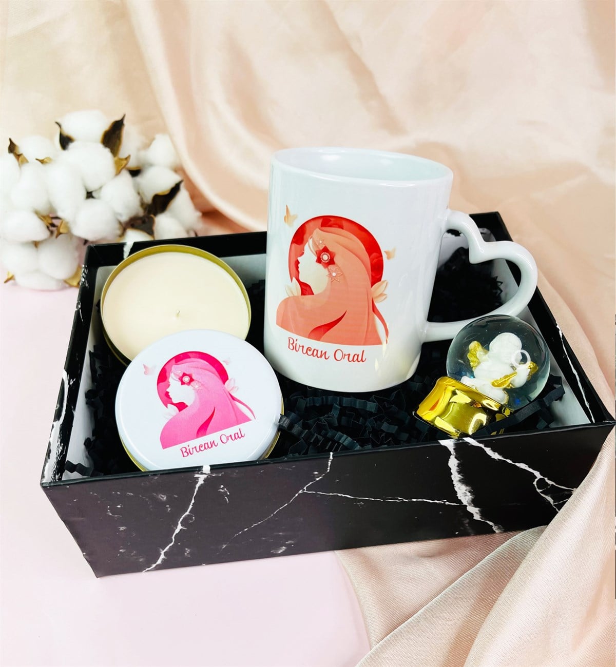 Kişiye Özel Kelebekli Kız Tasarımlı Hediye SetigiftmodaGmhs101594