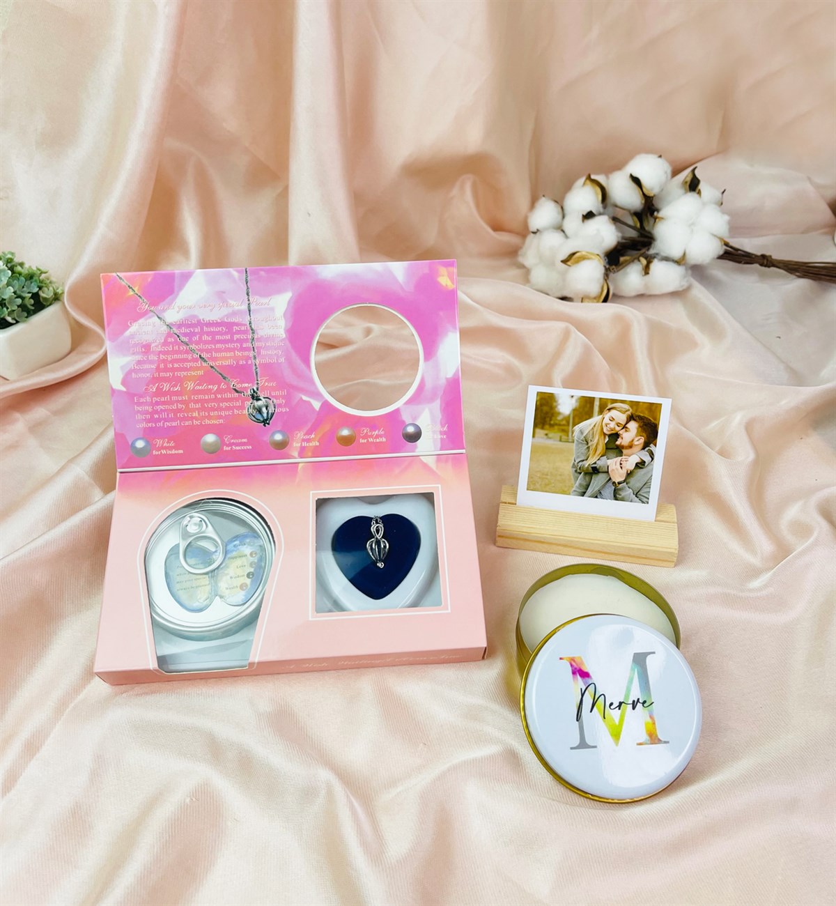 Kişiye Özel Fotoğraflı Love Blast Tasarımlı Kadınlara Özel Hediye SetigiftmodaGmhs101530