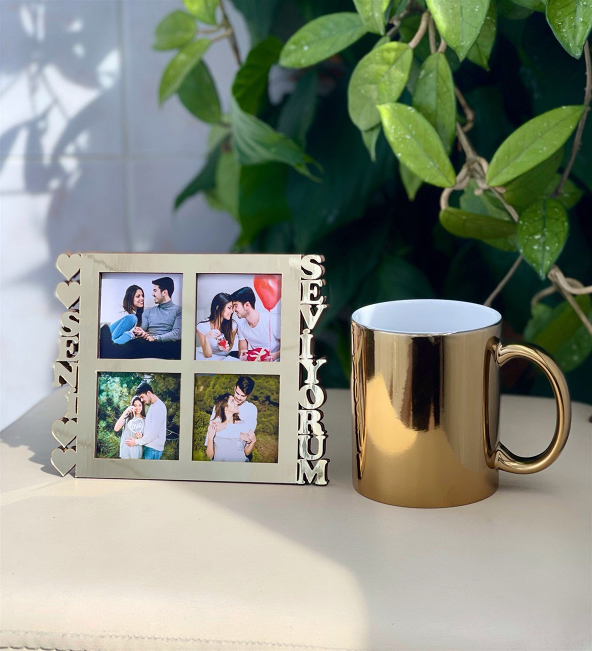 Seni Seviyorum 4 Fotoğraf Standlı Mdf Gold Çerçeve Ve Gold Kupa SetgiftmodaGmhs100563-Gmfc100010-Gmkp100157