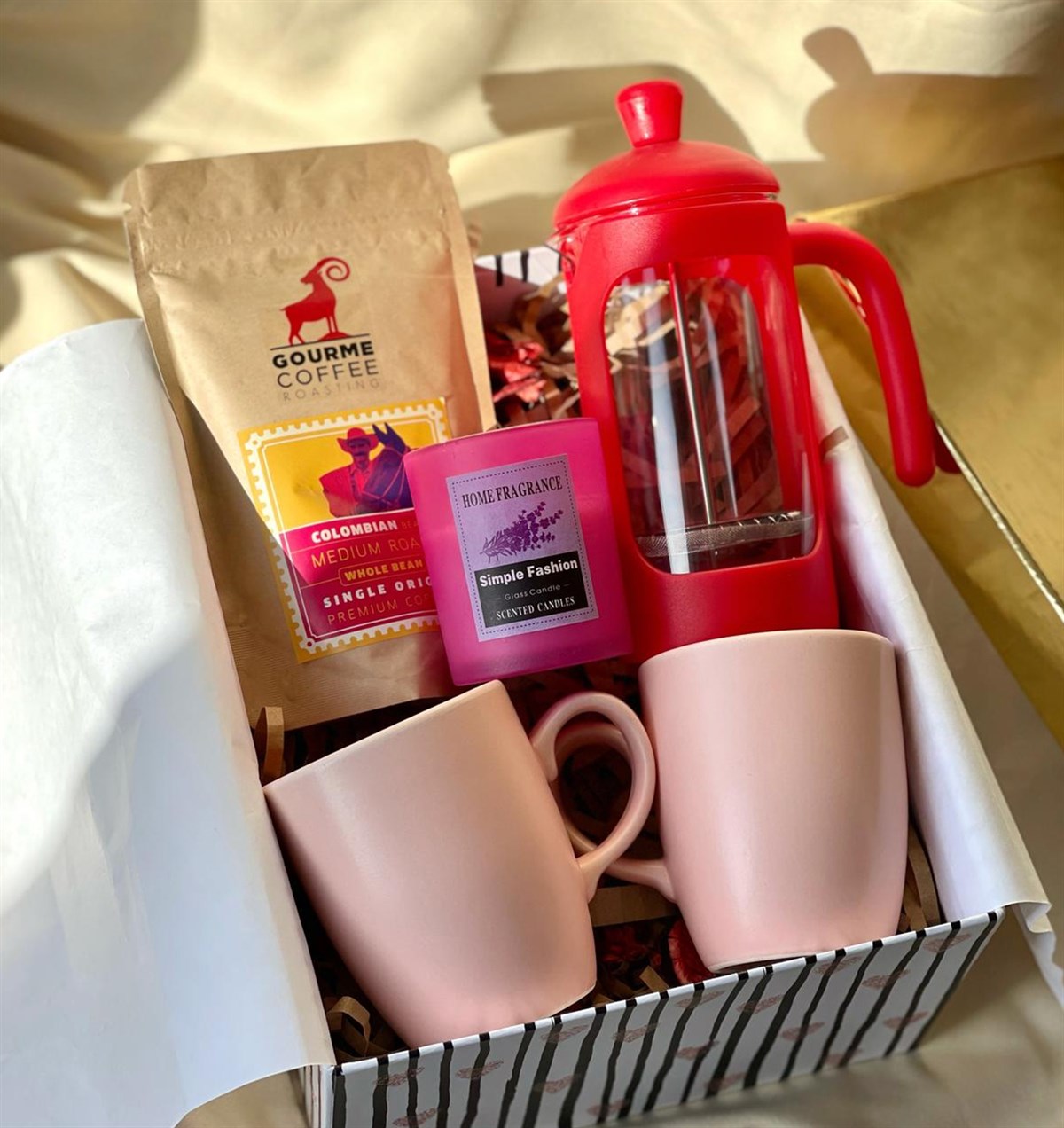 Pembe 2'li bulut Kupa Kırmızı French Press Filtre Kahve Ve Kokulu Mum SetgiftmodaGmhs100751