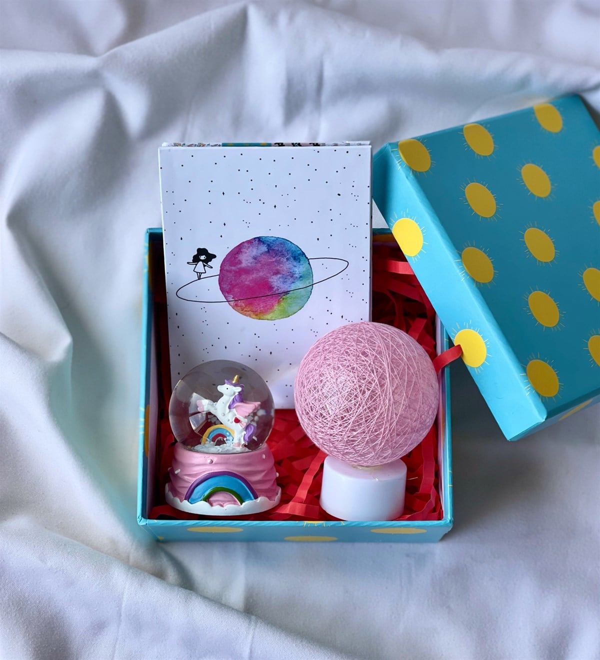 Özel Kutulu Satürnlü Kız Mini Albüm Mini Unicorn Gökkuşağı Kar Küresi Ve Hasır Lamba SetgiftmodaGmhs100679