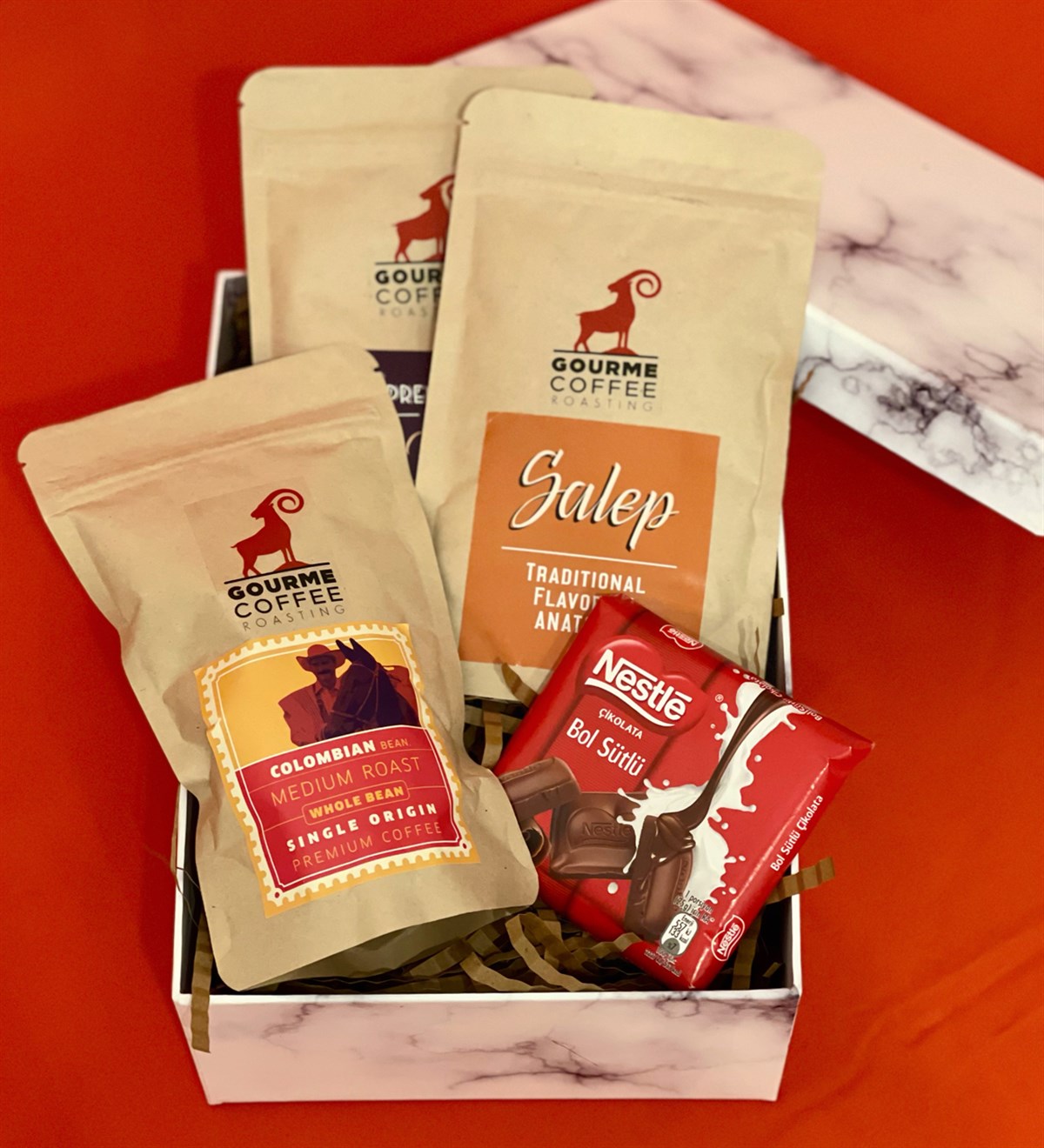 Özel Kutulu Çikolata Filtre Kahve Sahlep & Sıcak Çikolata Kadınlara Özel Hediye SetiGiftmodaGmhs100429