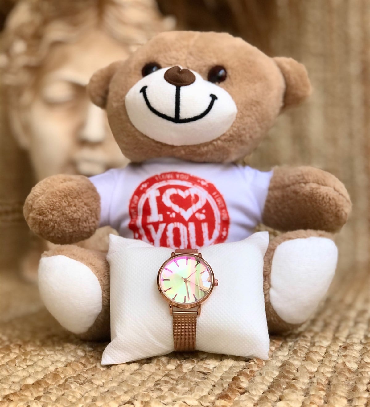 I Love You Tasarımlı Ayıcık Ve Hasır Kordonlu Saat GiftmodaI-Love-Pelus-Hasır-Saat