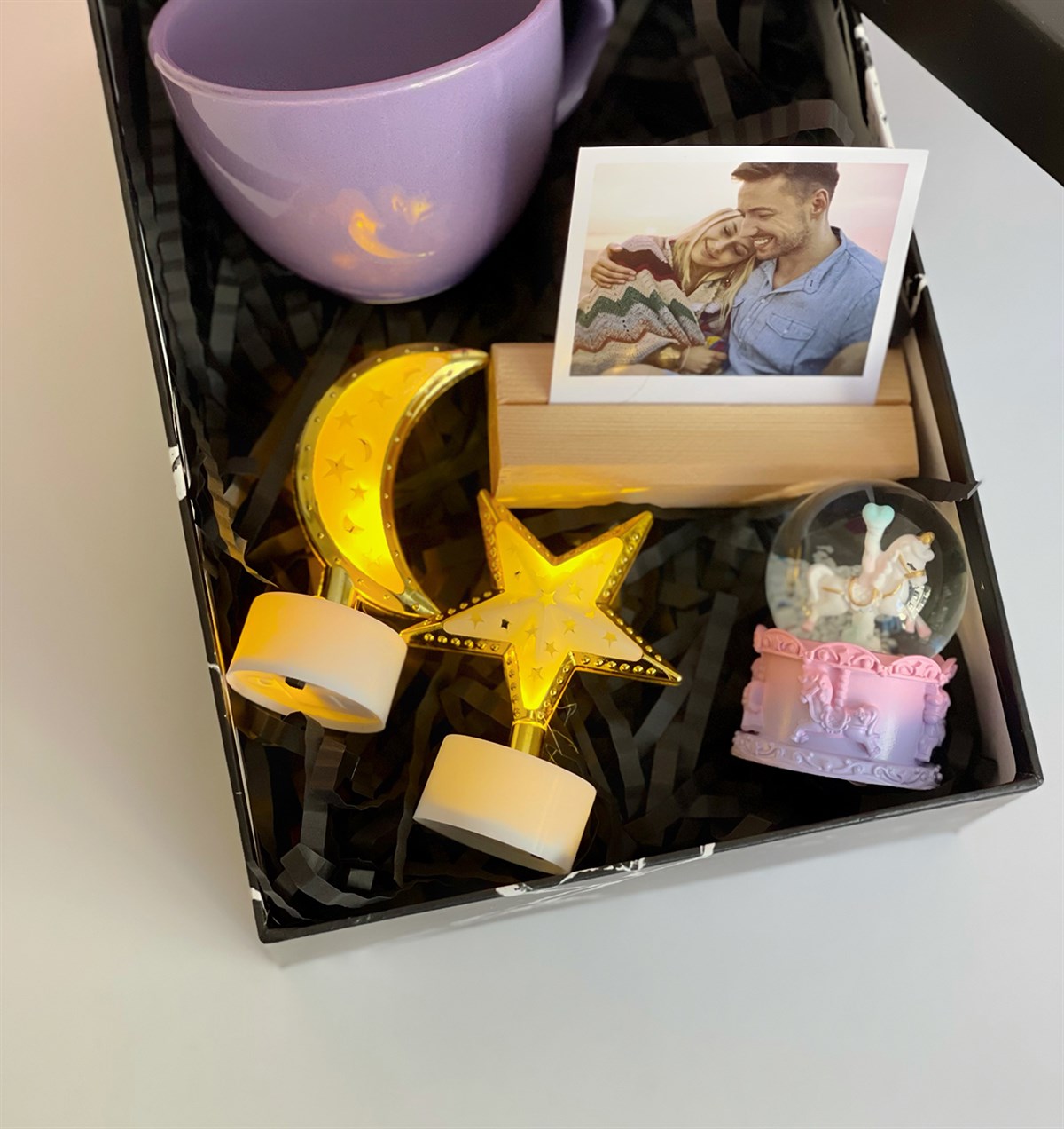 Kişiye Özel Fotoğraflı 6 cm Kupa Mini Kar Küresi Ahşap Fotoğraf Tutucu ve Ay-Yıldız Lamba GiftmodaGmhs101107