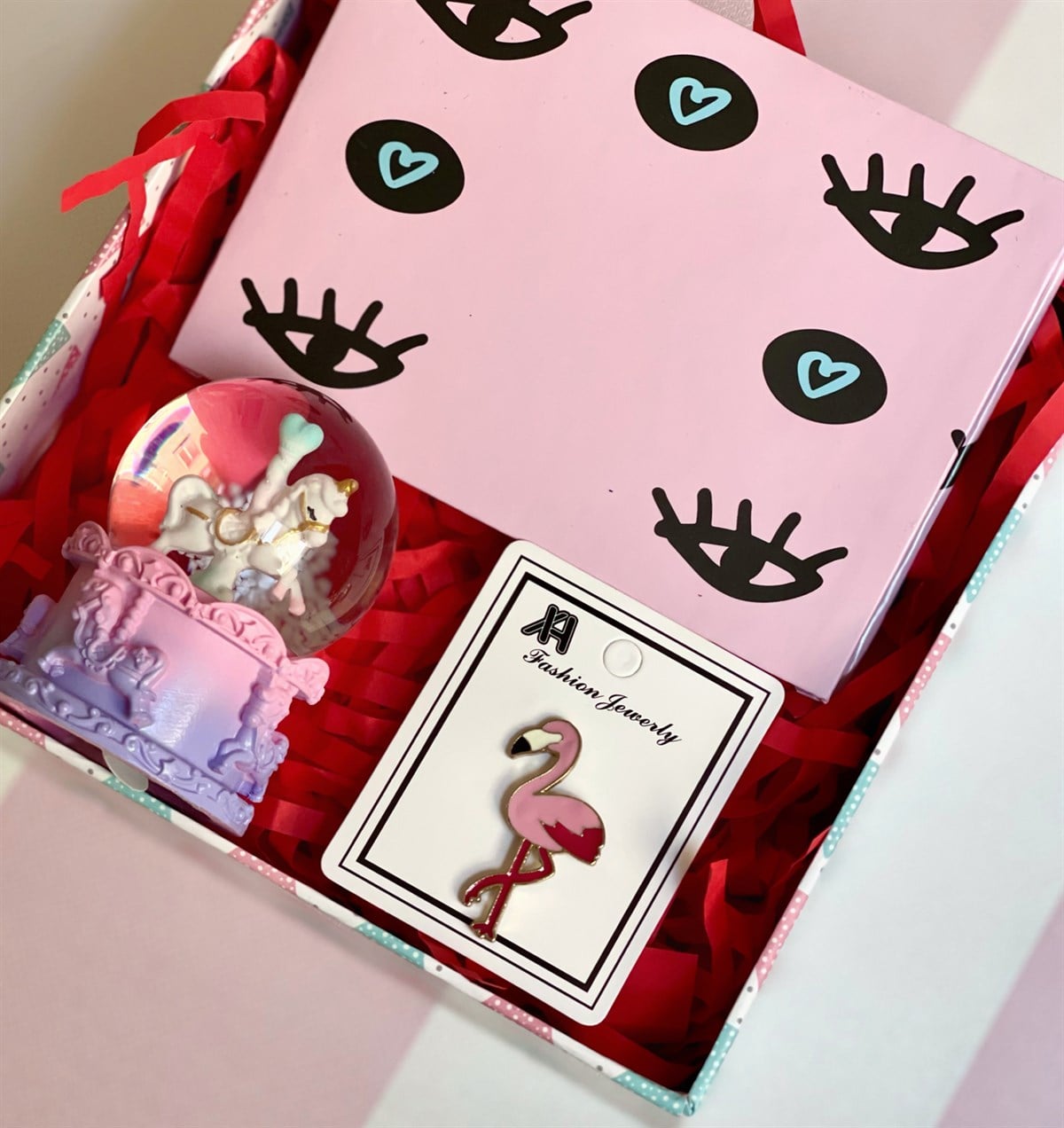 Atlı Karınca Unicorn Mini Kar Küresi Rozet ve Nazar Göz Mini Fotoğraf Albümü Hediye SetiGiftmodaGmhs101109