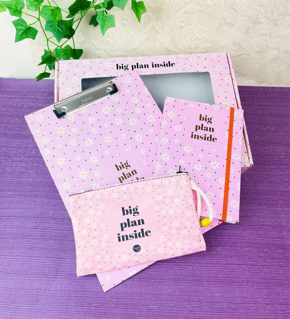 Papatya Tasarımlı Özel Kutulu Sekreterlik Lastikli Defter Ve Kalemlik SetgiftmodaGmhs101251