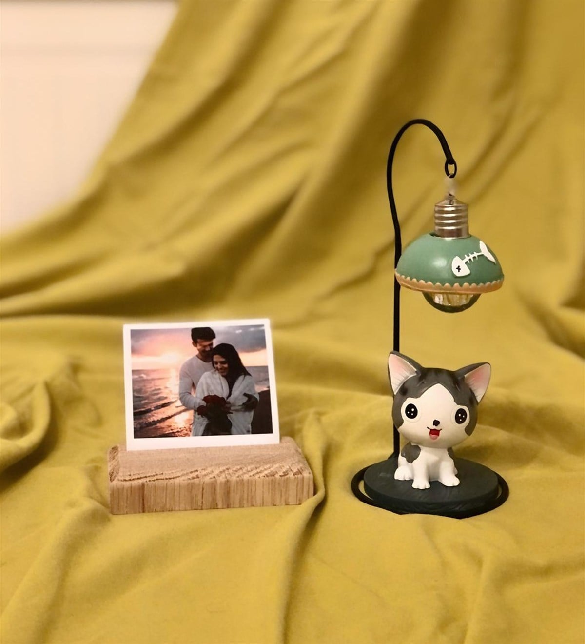 Kişiye Özel Ahşap Fotoğraf Tutucu Ve Sevimli Kedi Masa Lambası SetGiftmodaGmhs100042