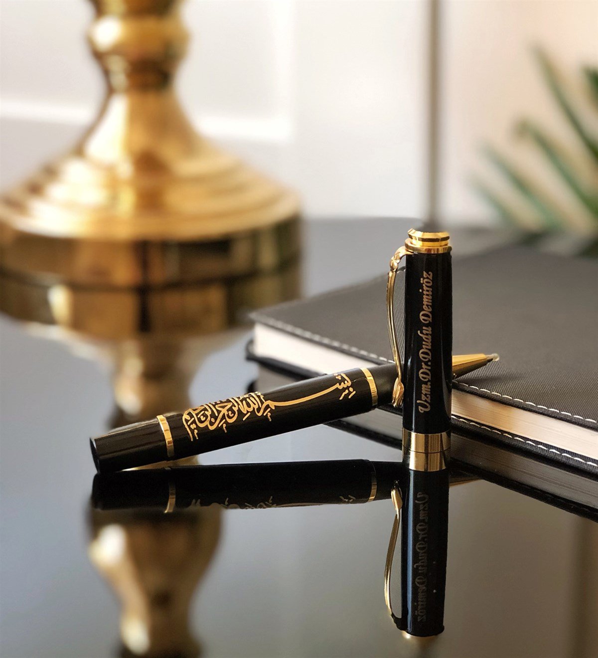 Kişiye Özel Altın Yaldızlı Besmele Kabartmalı Tükenmez KalemGiftmodabesmele-kalem-kabrtma