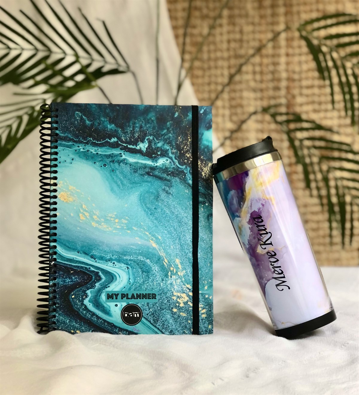 Kişiye Özel Ebruli Tasarımlı Mug Bardak Ve Tarihsiz Haftalık Planlayıcı Giftmoda Ebruli-Mug-Defter-Ko