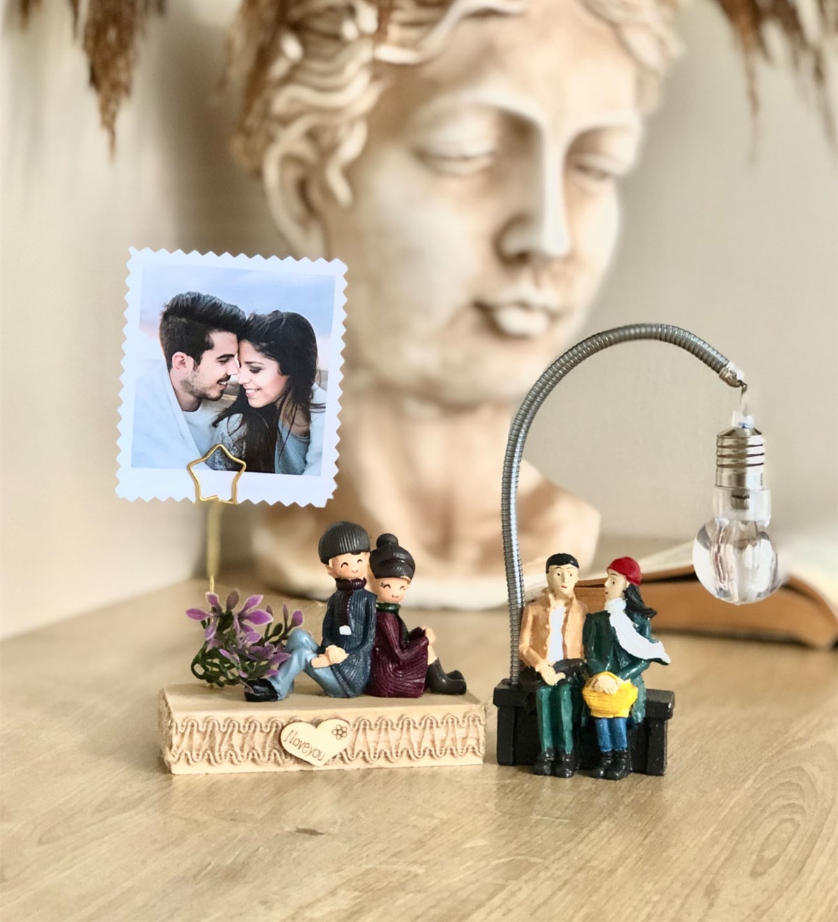 Kişiye Özel Fotoğraflı Aşıklar Biblosu Ve Fotoğraf Tutucu Hediye SetiGiftmodagm-4028 * gm-1018