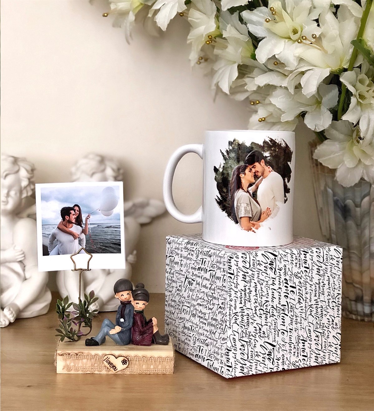 Kişiye Özel Fotoğraflı Tasarım Hediye Kutulu Kupa ve Sevgili Fotoğraf Tutucu Hediye SetiGiftmodakutulu-kupa-foto-gm-4028