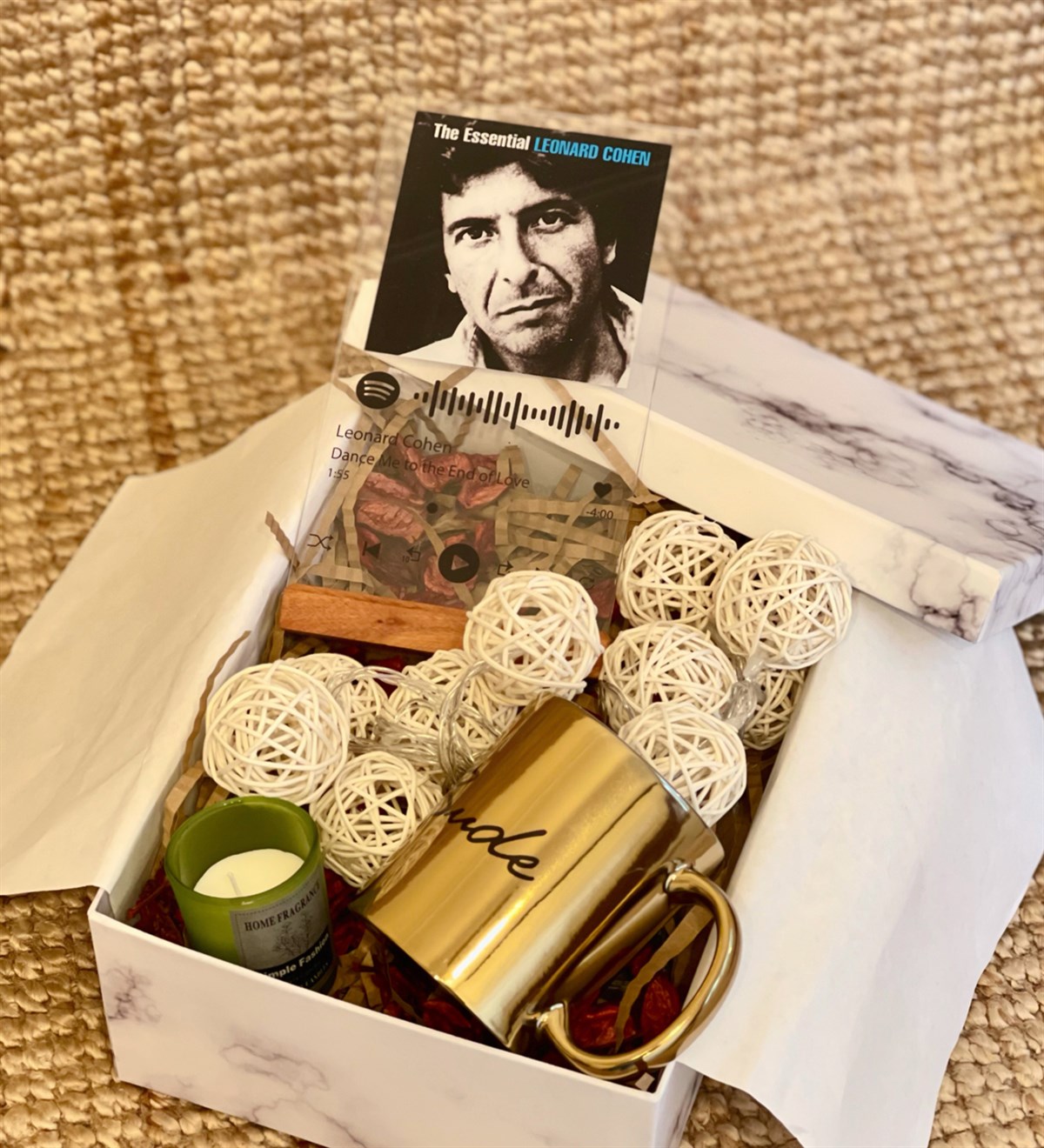 Kişiye Özel Gold Kupa Spotify Plak Hasır Led Ve Mum Sevgiliye Hediye SetiGiftmodaGmhs100367